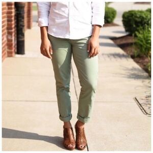 ✨J.Crew Frankie slim cropped chino pants✨